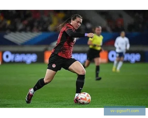 加拿大女足主帅因涉嫌偷拍事件被停职调查 事件引发广泛关注