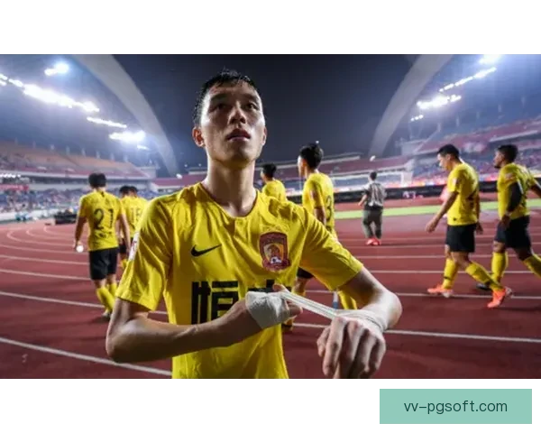 尤文图斯尝试三中卫阵型展现强大防守效果及进攻新活力